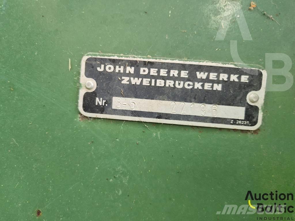 John Deere 935 Skurtreskere