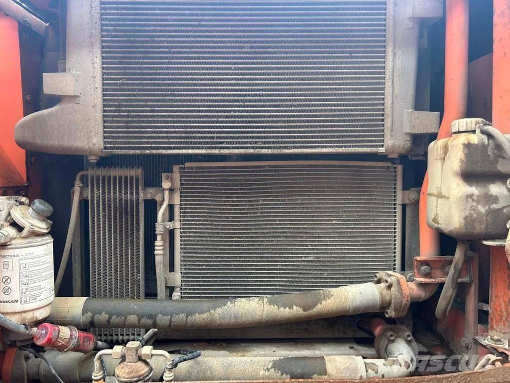 Doosan DX255LC Beltegraver