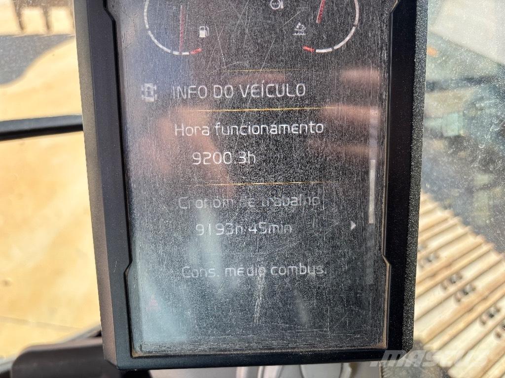 Volvo EC 140 EL Beltegraver