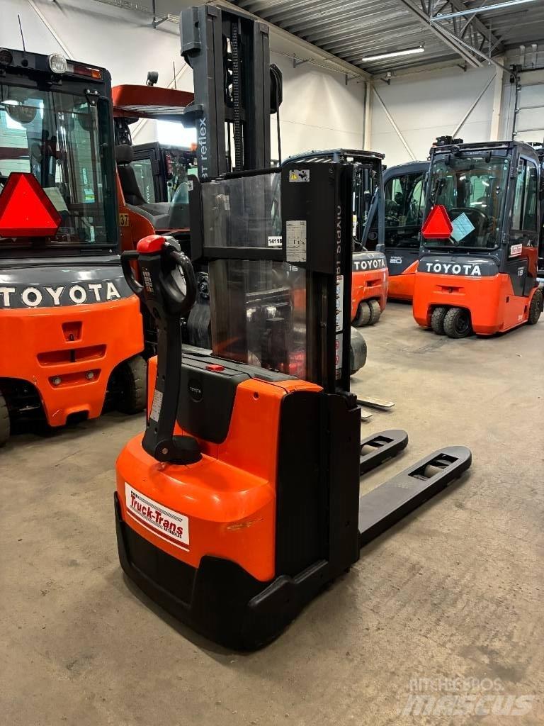 Toyota SWE120L Ledestablere