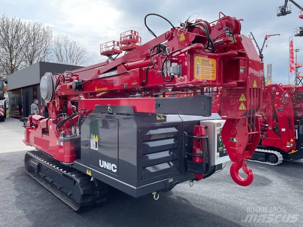 Unic URW-806-3 Beltegående Kran