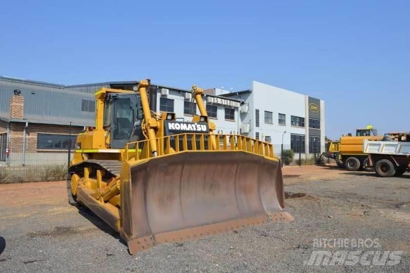 Komatsu D155-5 Dozere Beltegående