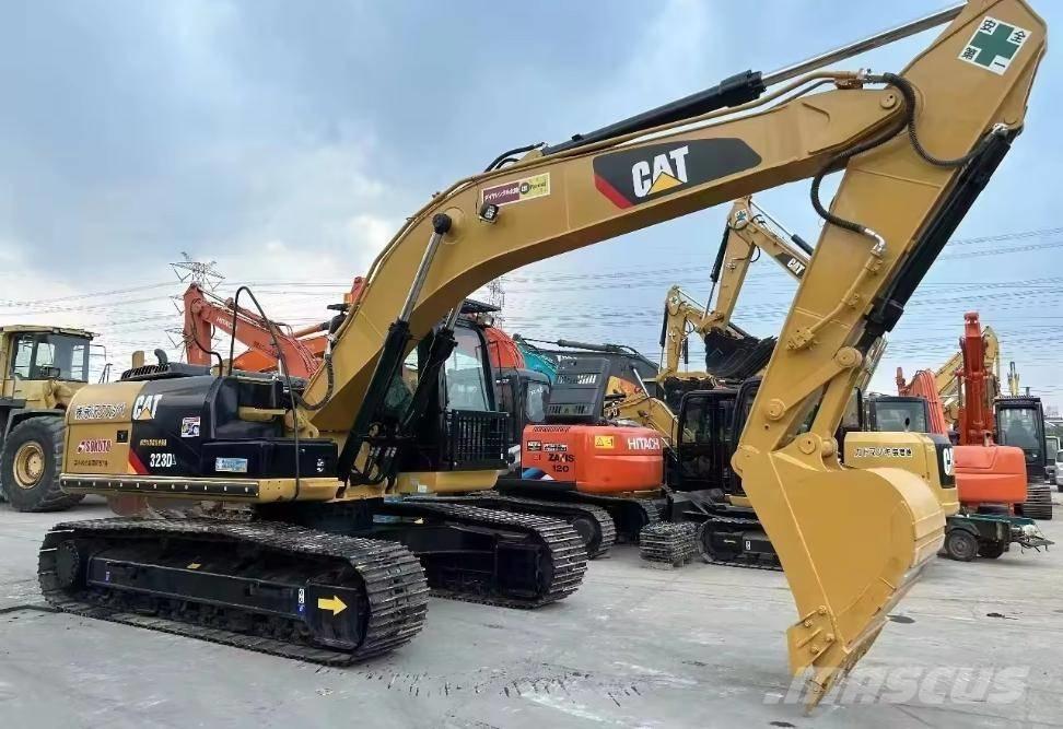 CAT 323 D Beltegraver