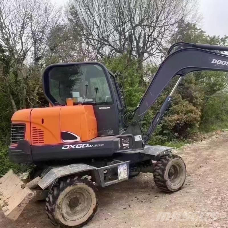 Kubota DX60w Hjulgravere