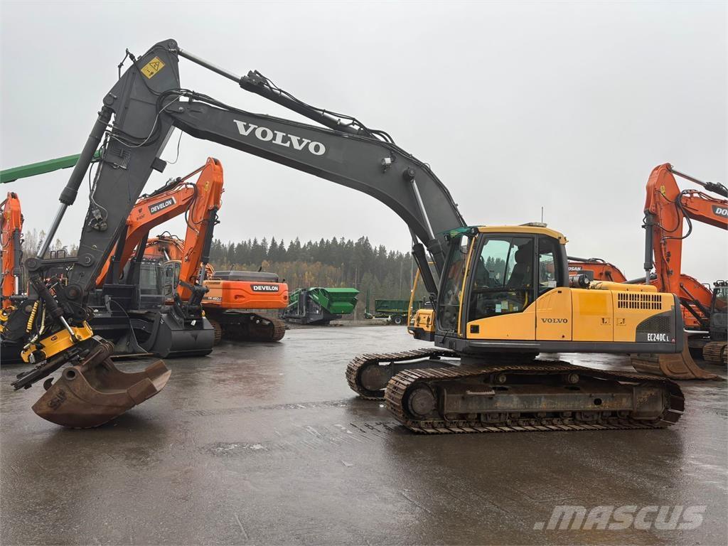 Volvo EC240 CL Beltegraver