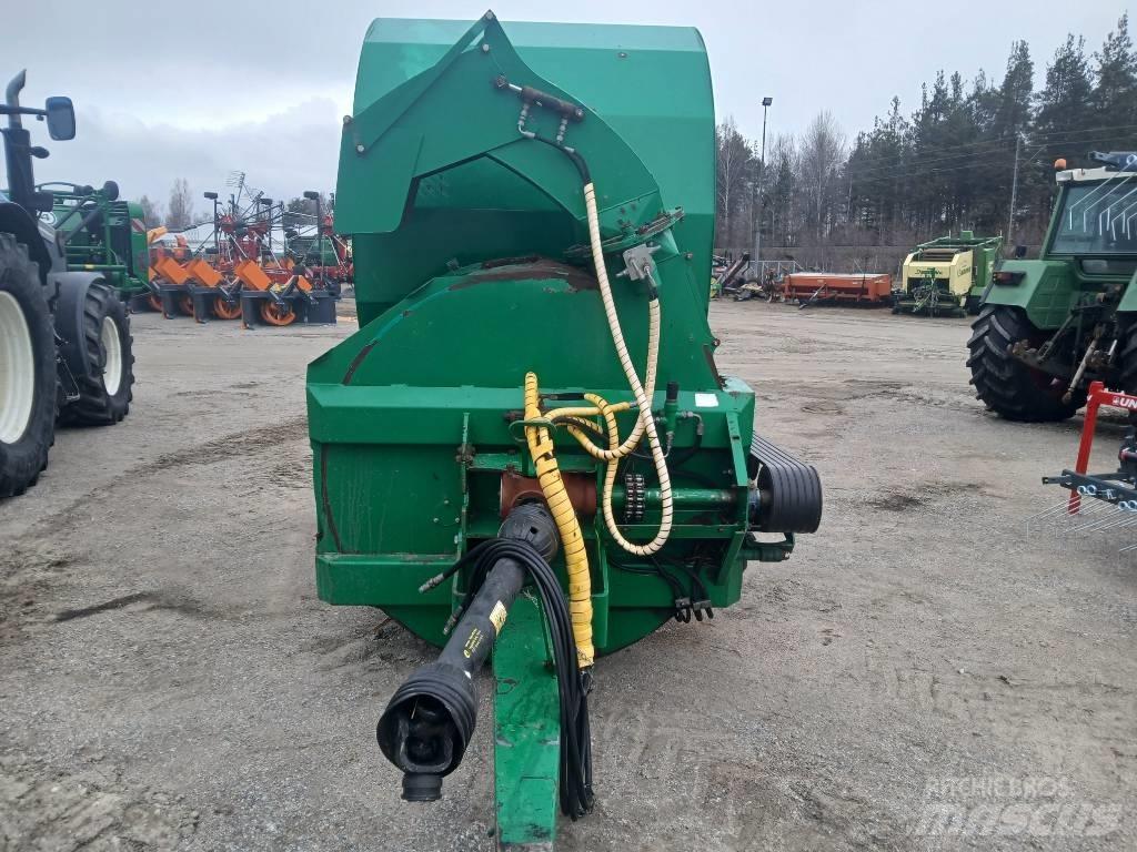 Agronic 250Ts Rundballerivere, -kuttere og -utpakkere