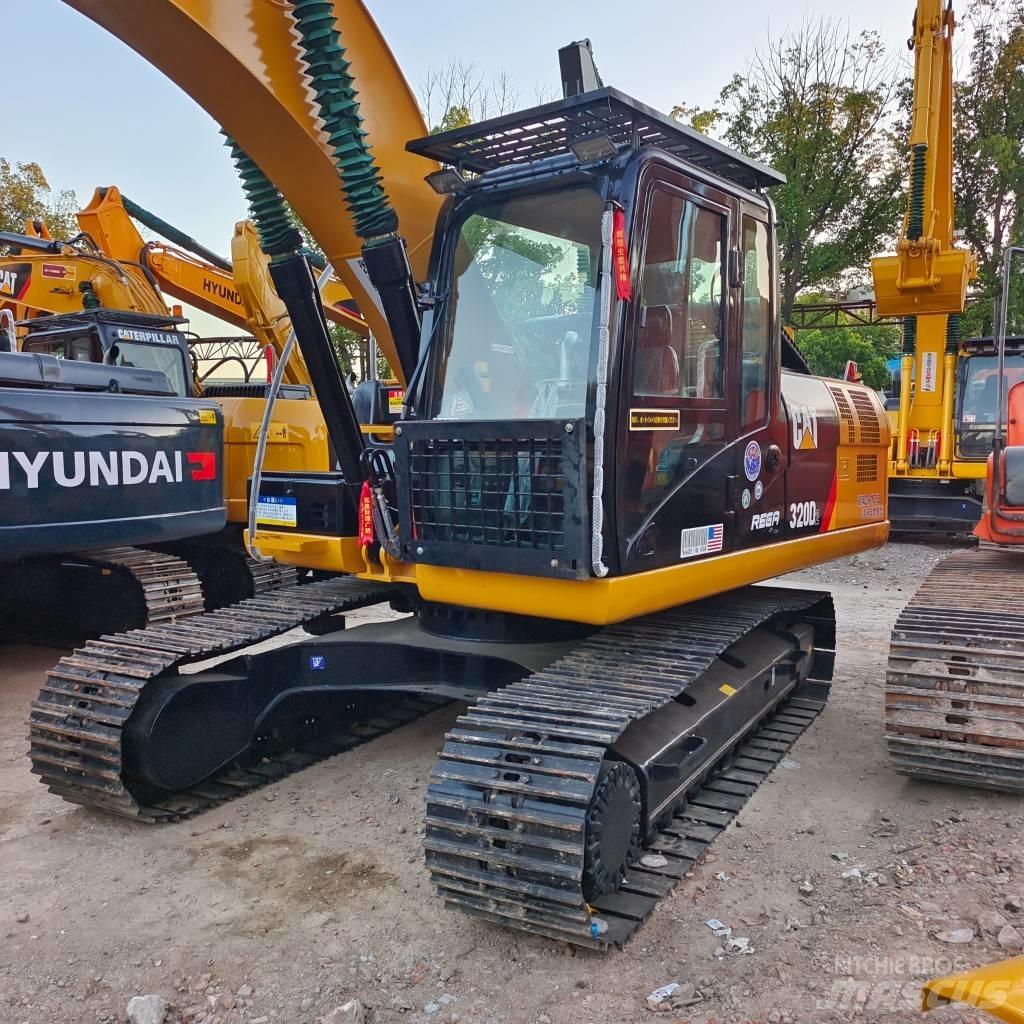 CAT 320 D2L Beltegraver