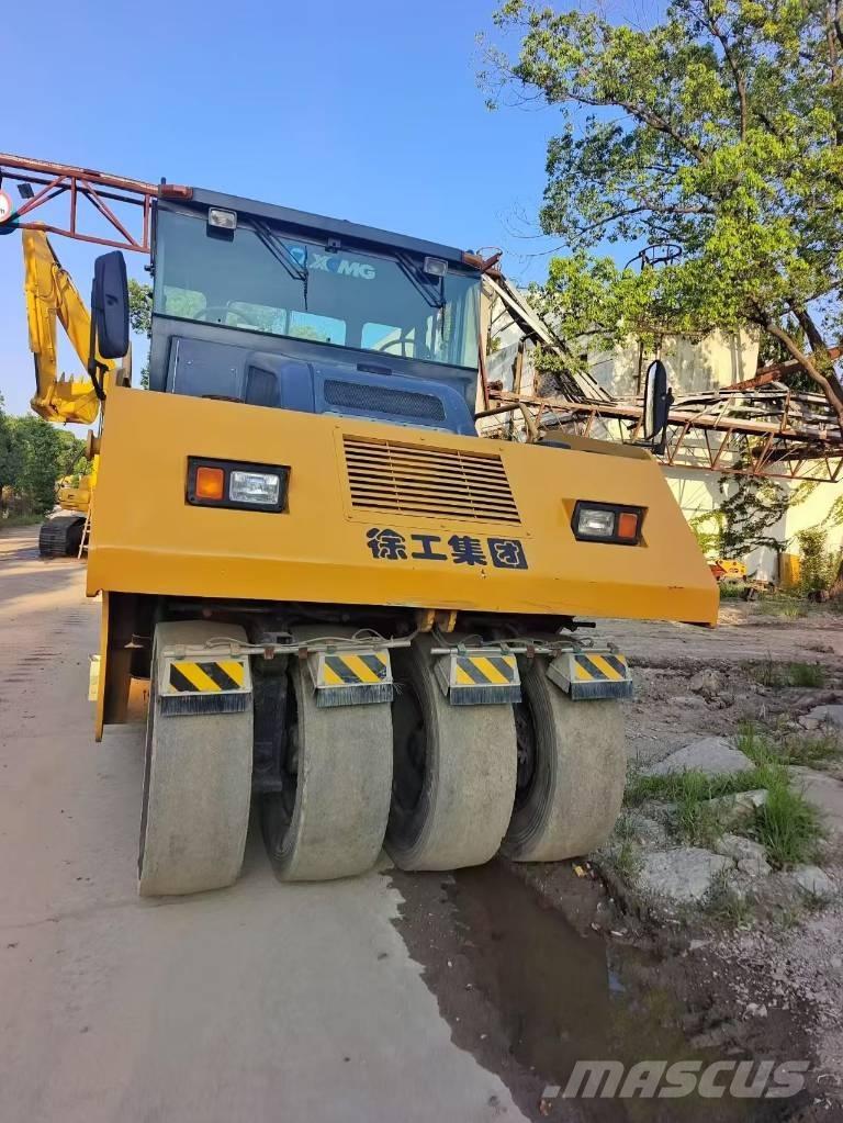 XCMG XP 263 Gummihjulsvalser
