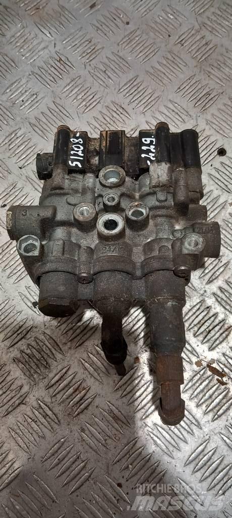 Scania 94 D.   1383958 Bremser