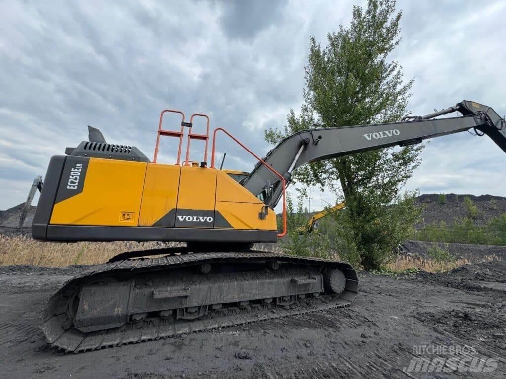 Volvo EC250ELR Beltegraver