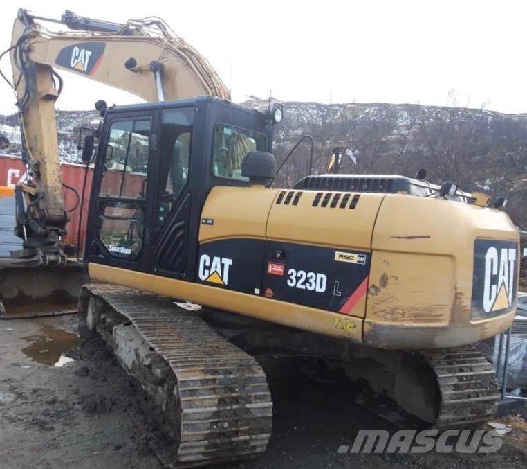 CAT 323 D L Beltegraver
