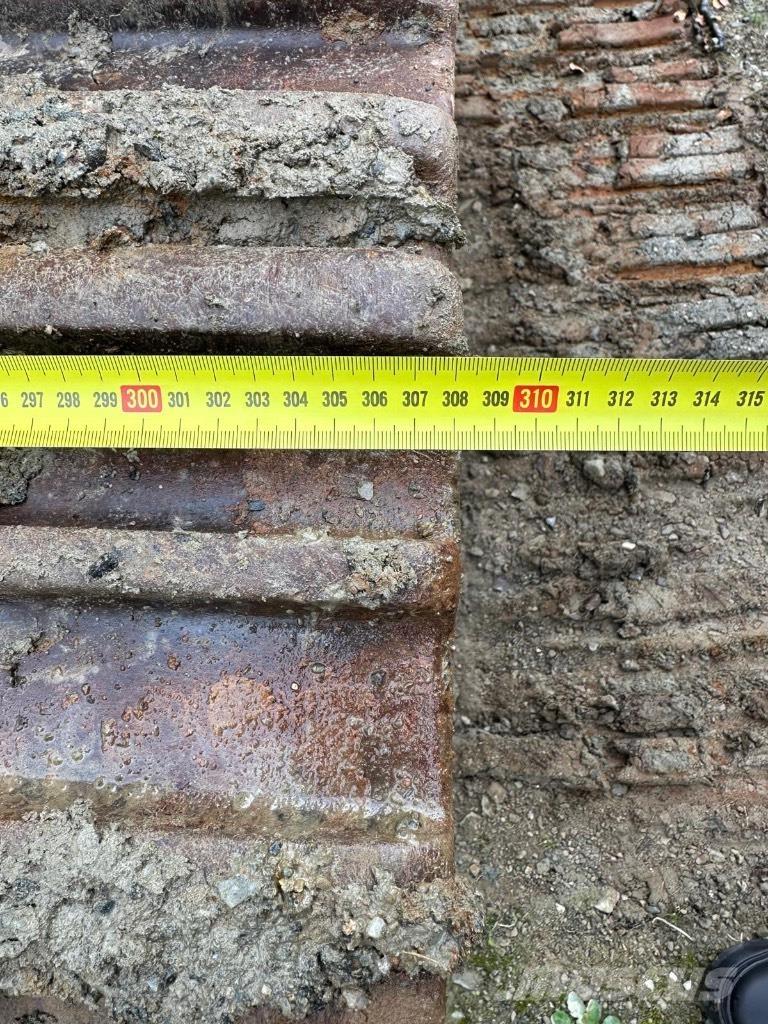 CAT 323 D L Beltegraver