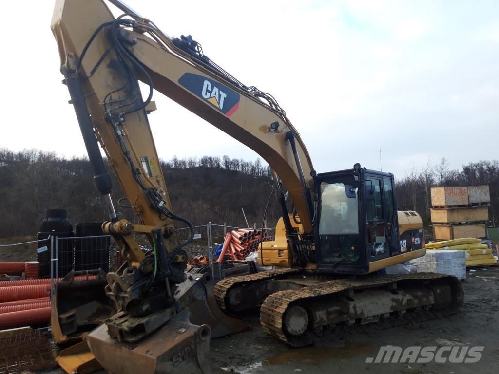 CAT 323 D L Beltegraver
