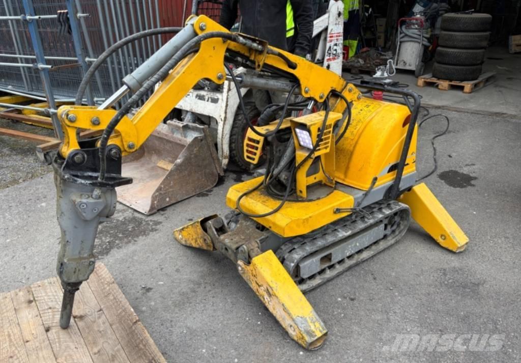 Brokk 50 Gravemaskiner for riving