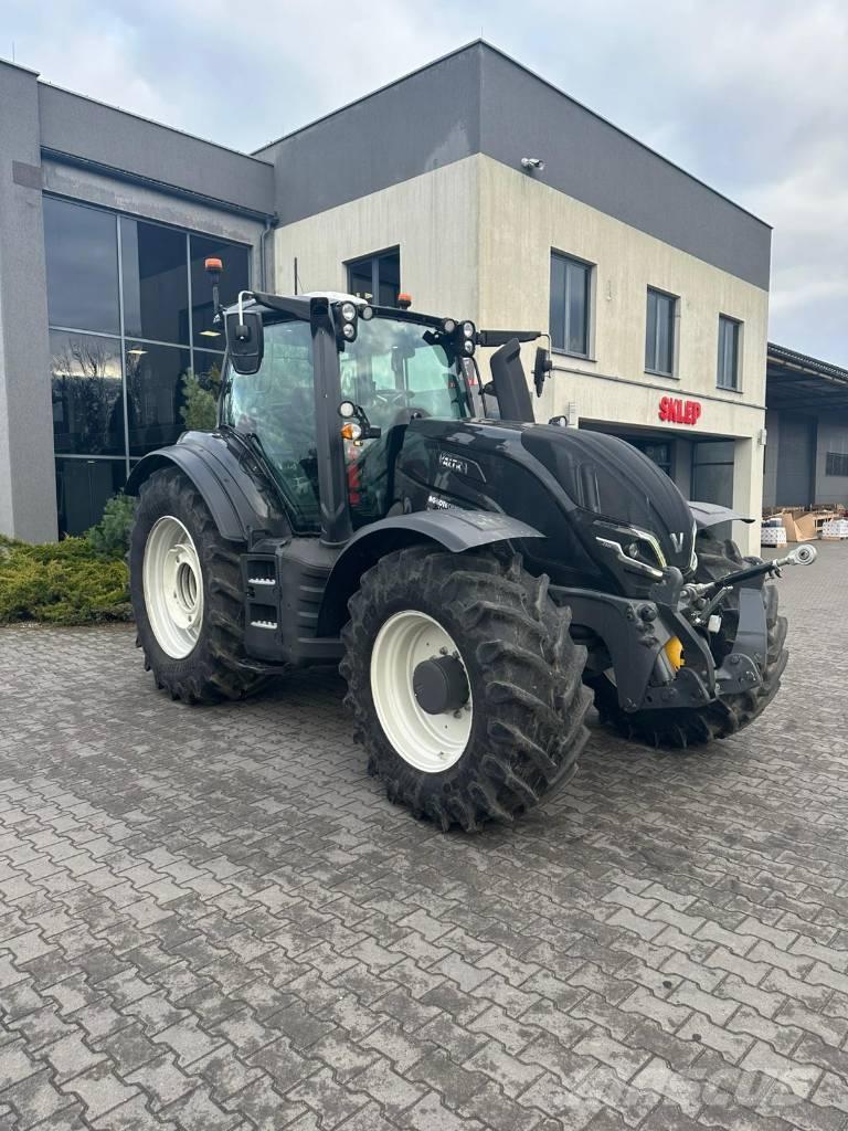 Valtra T 235 Traktorer