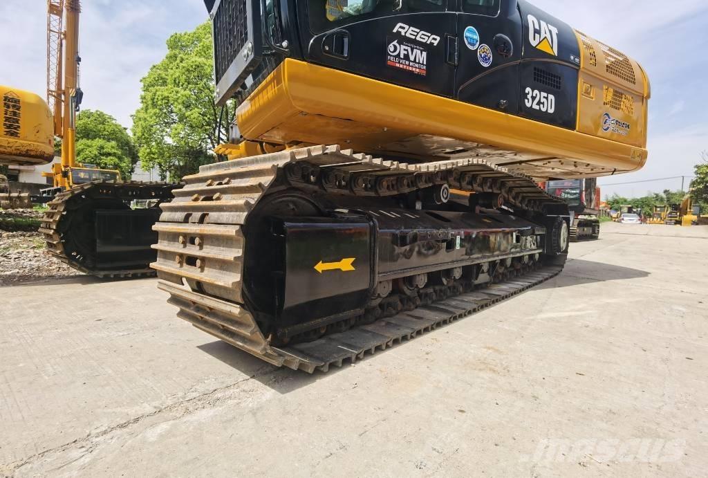 CAT 325 D Beltegraver