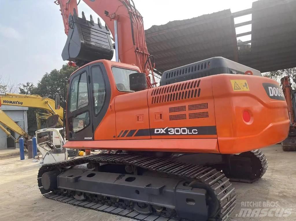 Doosan DX300LC Beltegraver