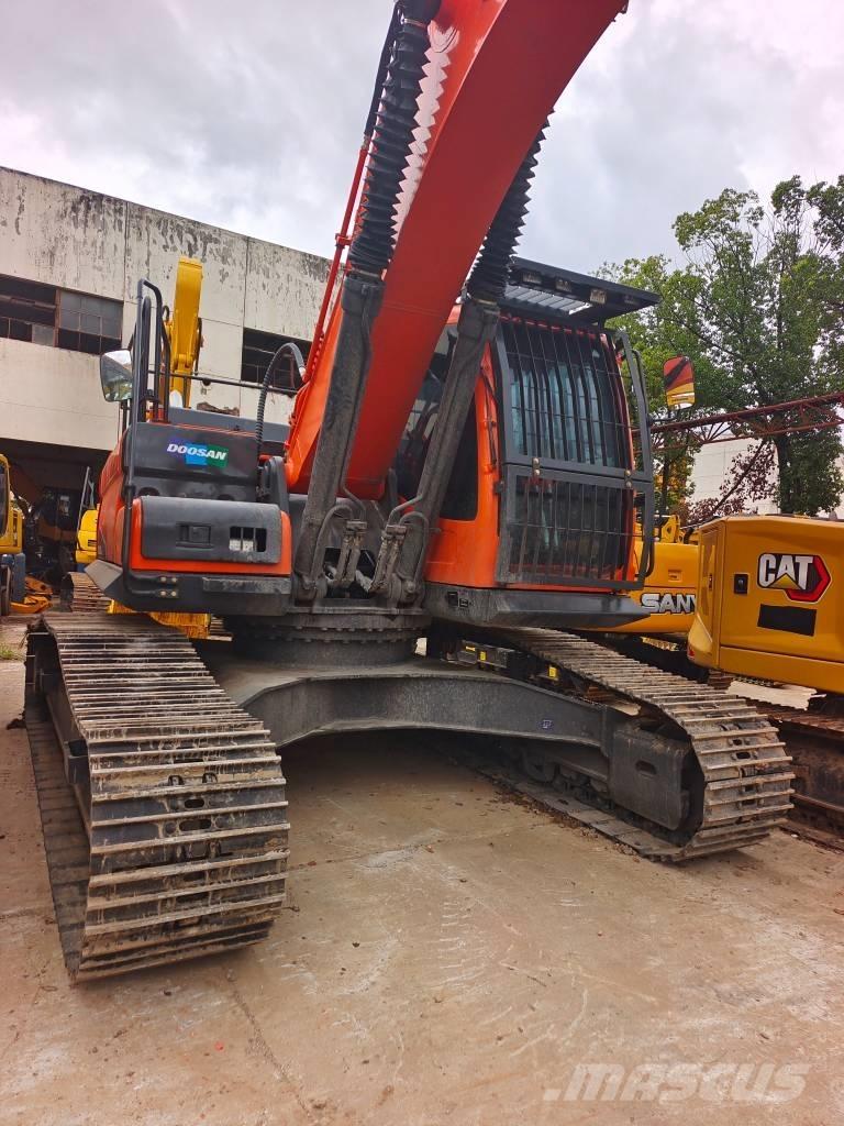 Doosan DX 300 LC-9C Beltegraver