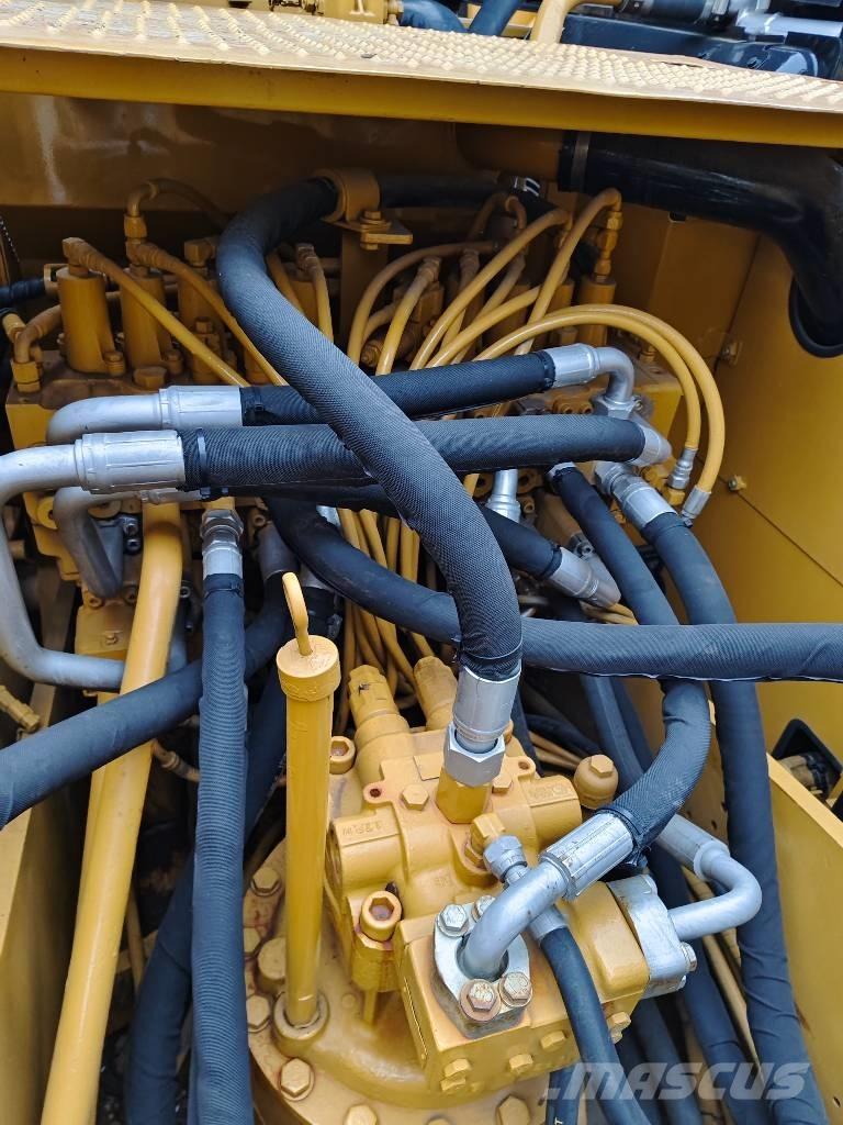 CAT 320 D2 Beltegraver