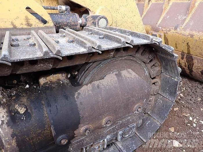 CAT 963D Spesialtilpassede gravemaskiner