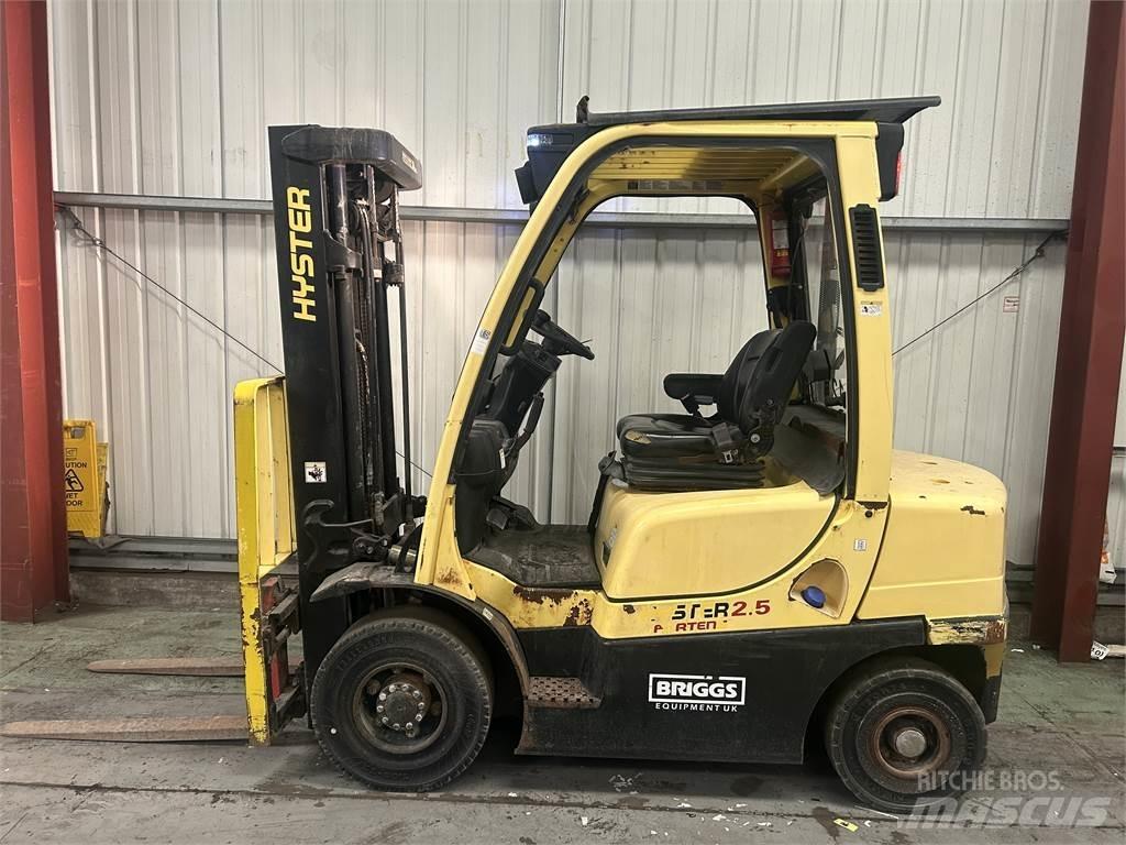Hyster H2.5FT Diesel Trucker