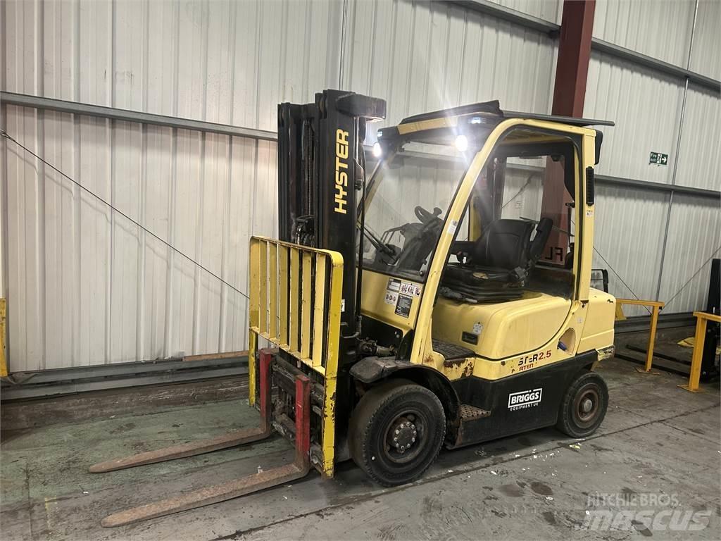 Hyster H2.5FT Diesel Trucker