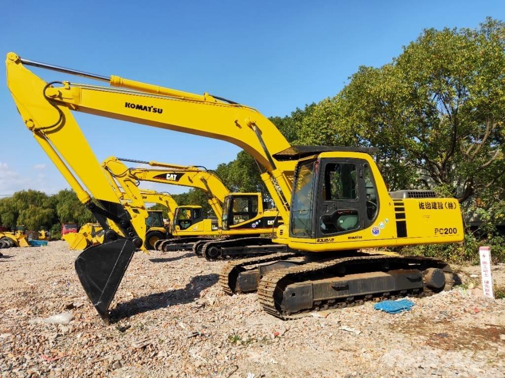 Komatsu PC200-6 Beltegraver