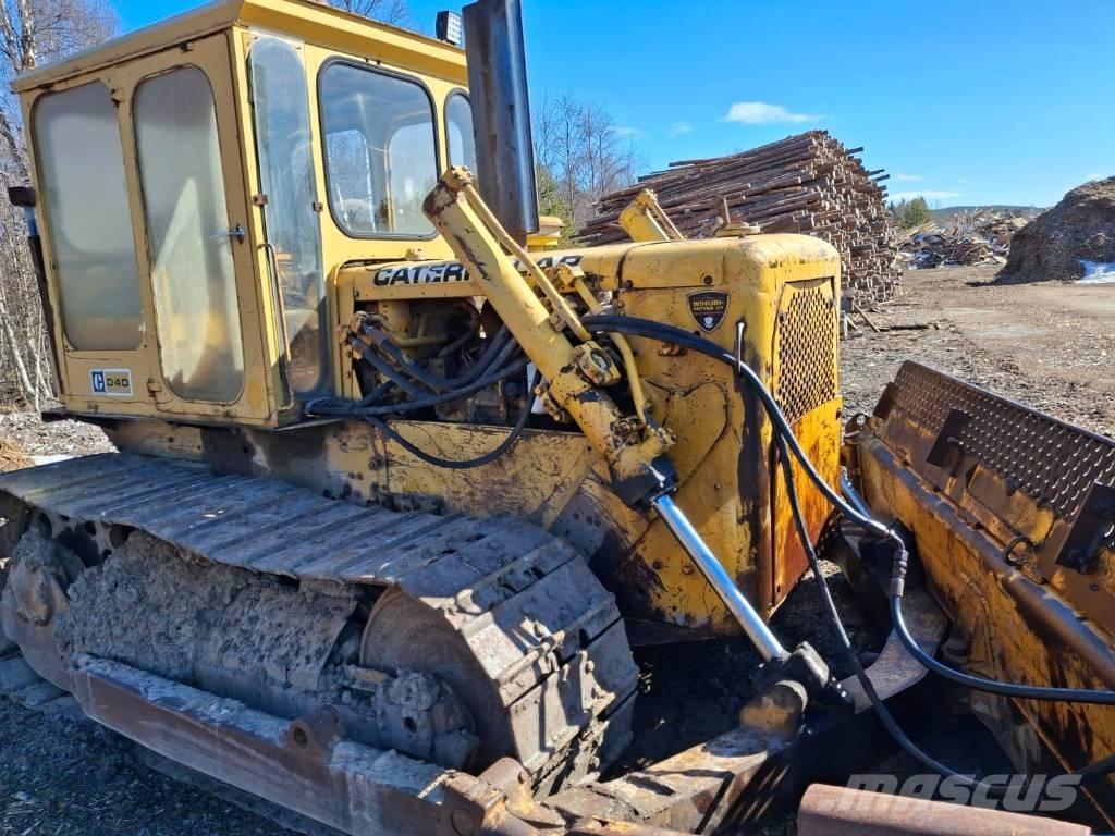 CAT D 4 D Dozere Beltegående