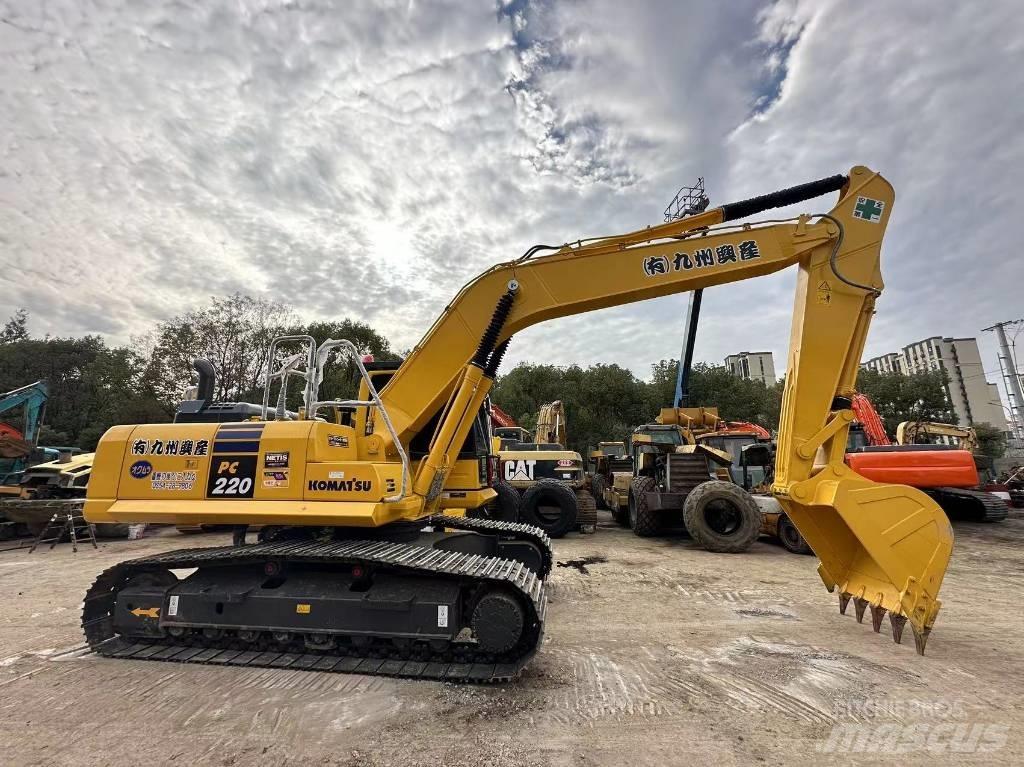 Komatsu PC 220 Beltegraver