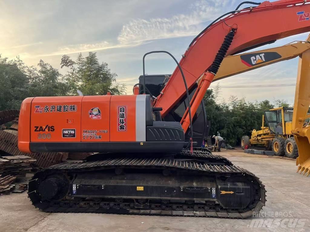 Hitachi ZX 200 Beltegraver