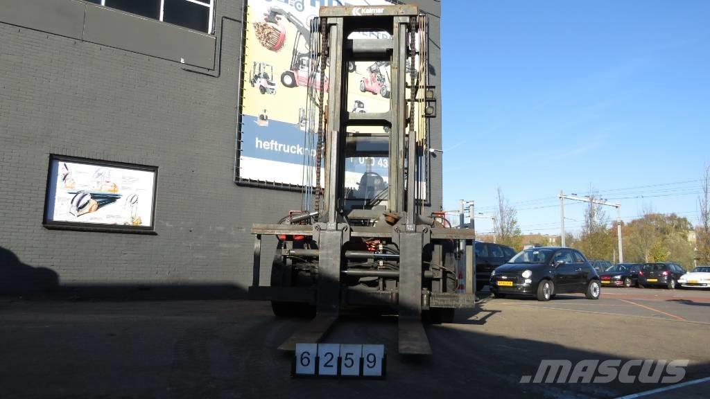 Kalmar DCD120-12 Diesel Trucker