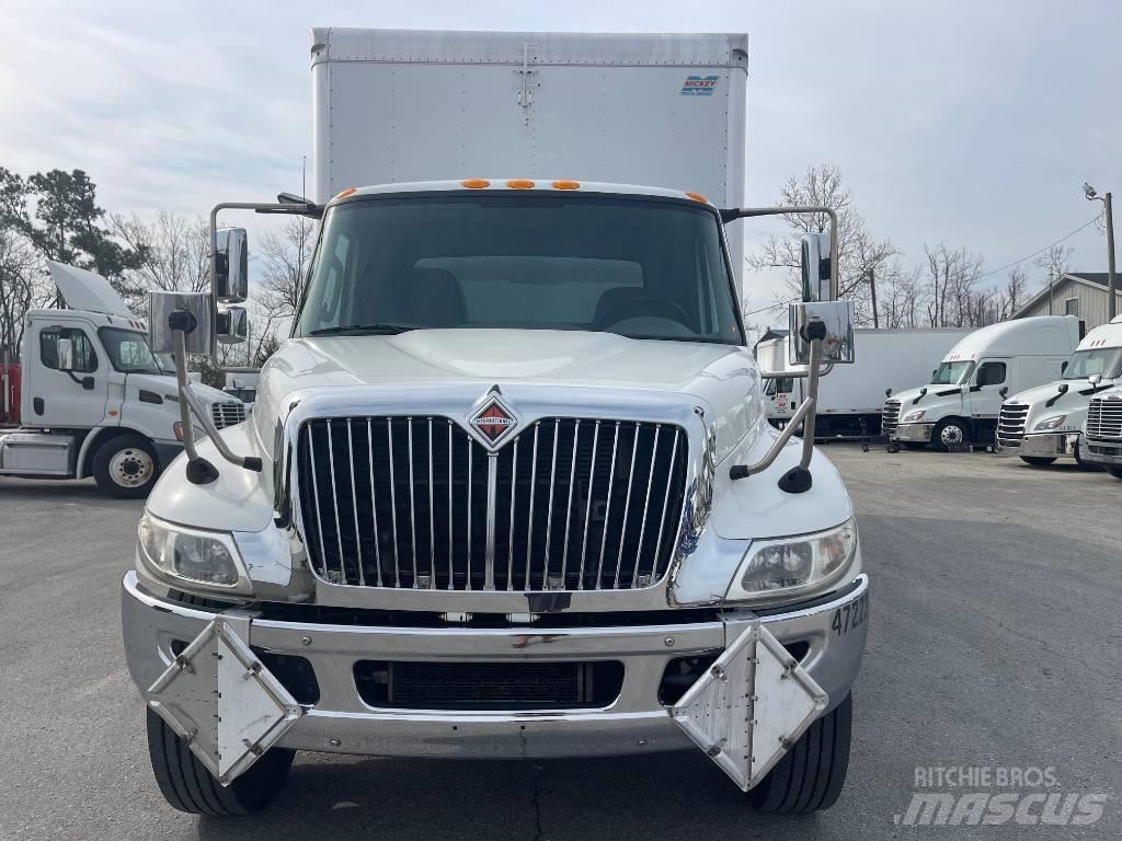 International 4300 Skapbiler