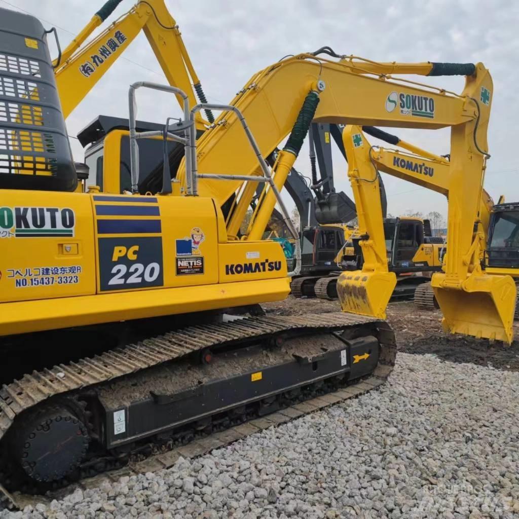 Komatsu PC 220-8 Beltegraver