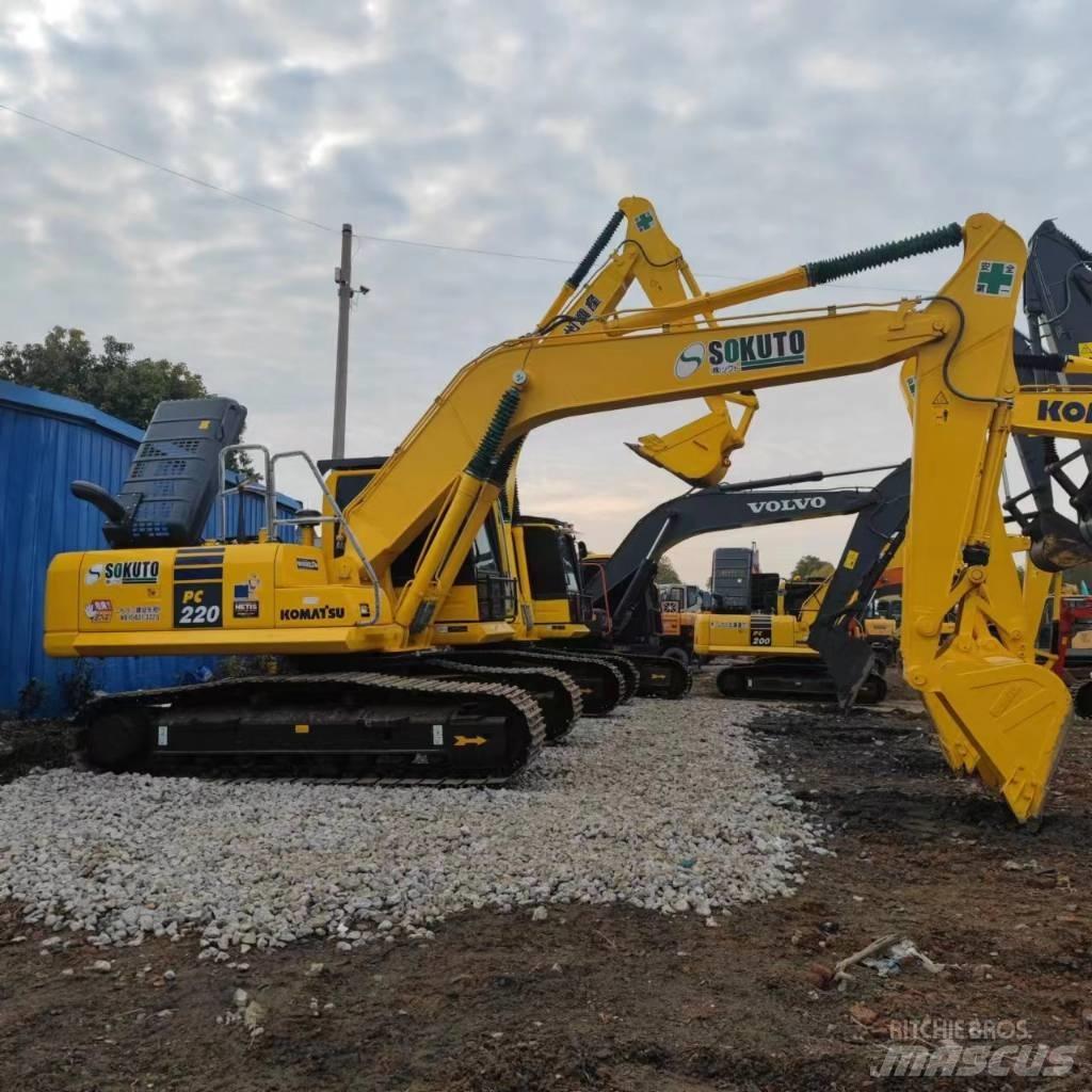 Komatsu PC 220-8 Beltegraver