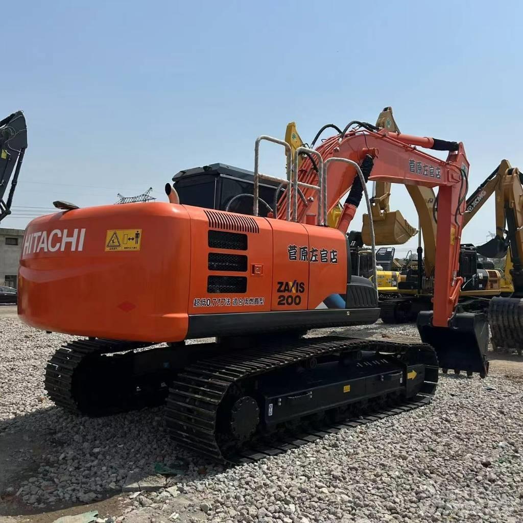 Hitachi 200-3 Beltegraver