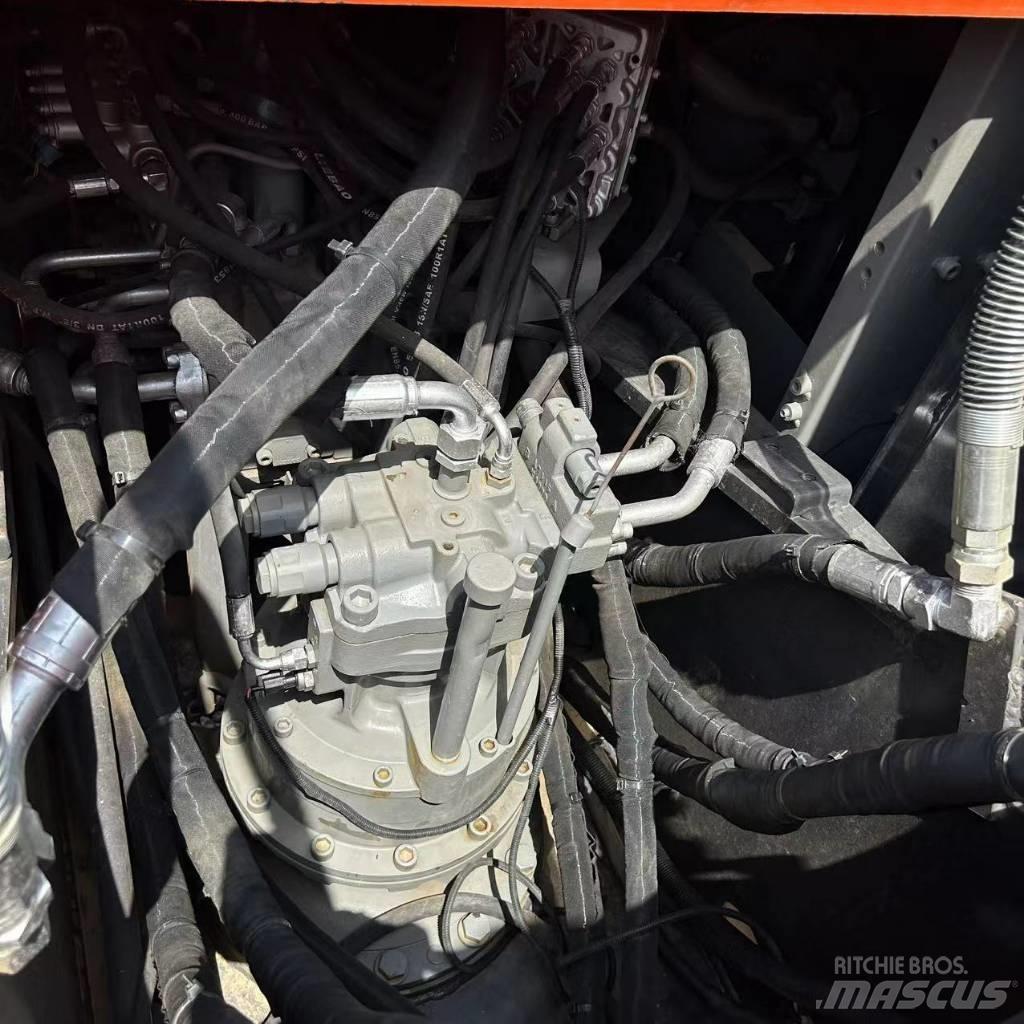 Hitachi 200-3 Beltegraver