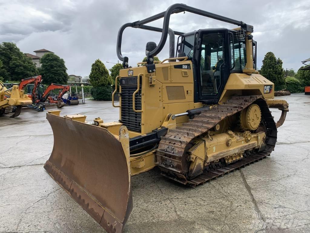 CAT D 6 N XL Dozere Beltegående