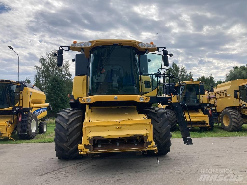 New Holland CX 8070 Skurtreskere