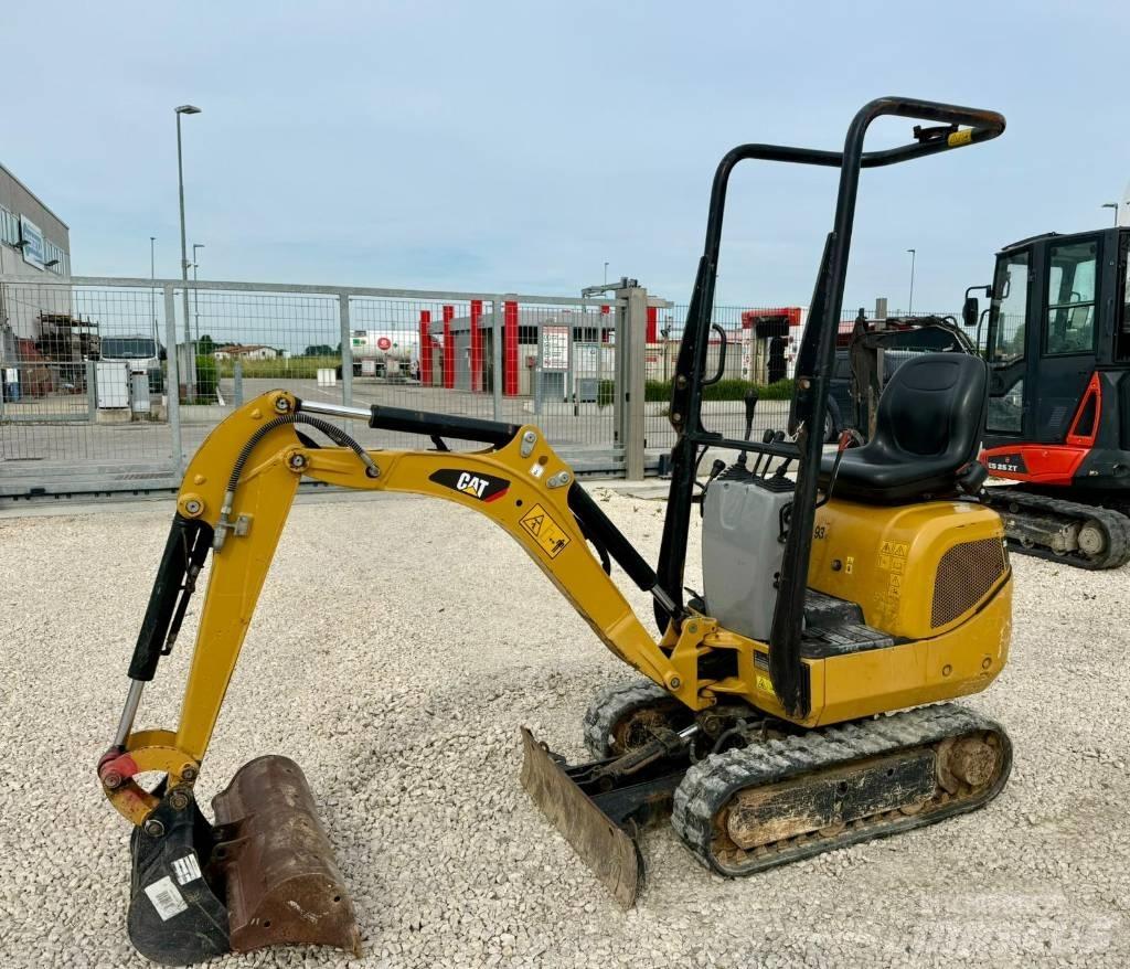 CAT 300.9 D Minigravere <7t