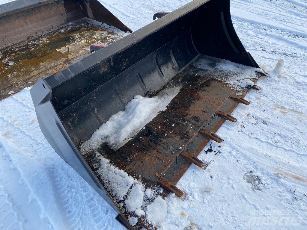 Ålö Grusskopa 180 Frontlaster ektrautstyr