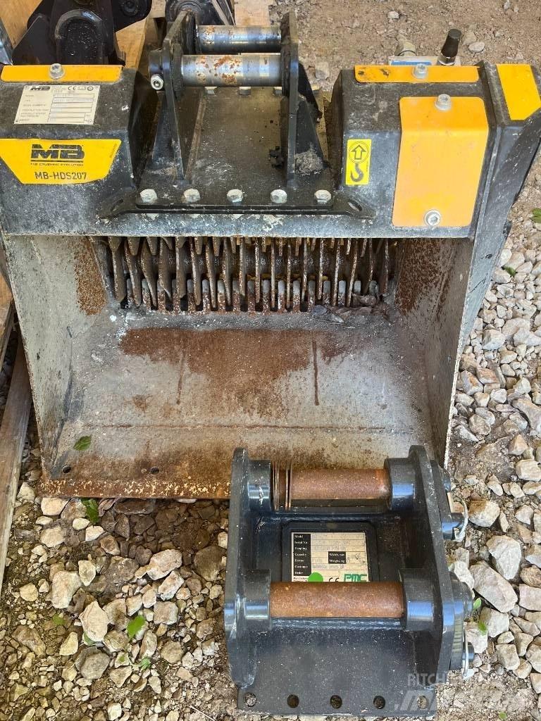 MB Crusher HD207S Skuffer