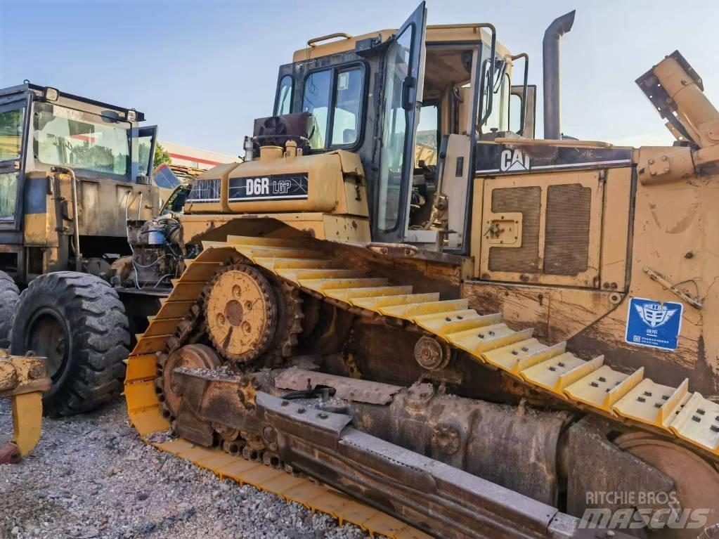 CAT D 6 R Dozere Beltegående