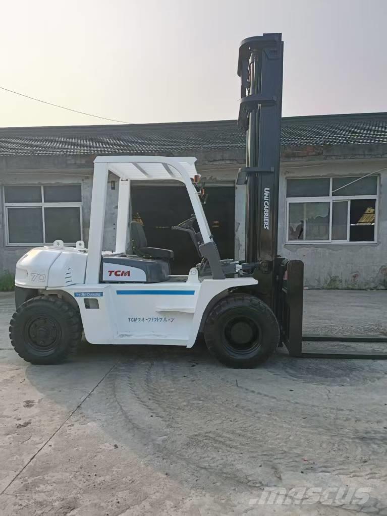 TCM FD 70 Z8 Skapbiler