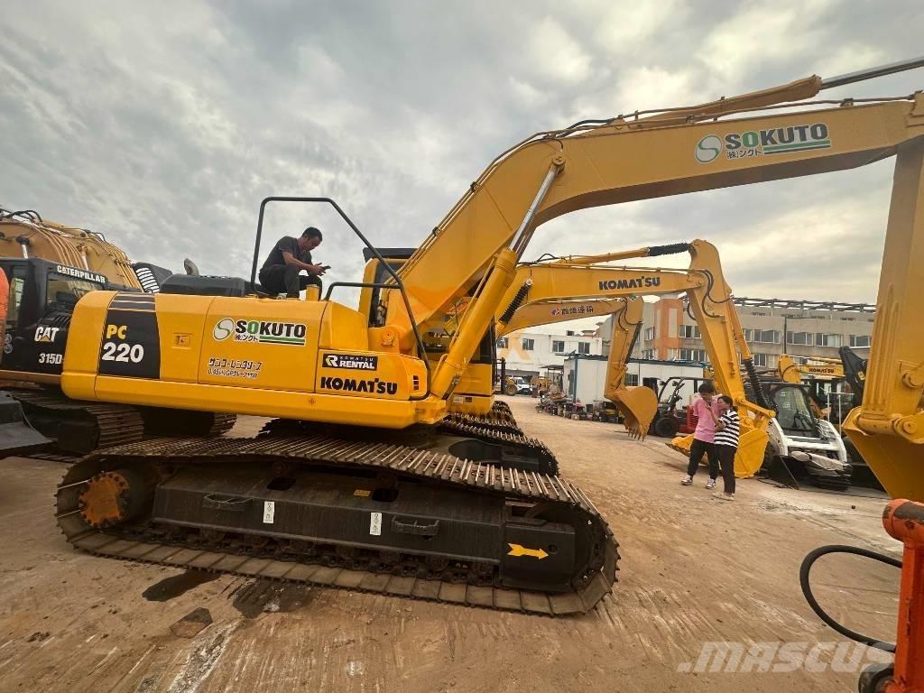 Komatsu PC 220-8 Beltegraver