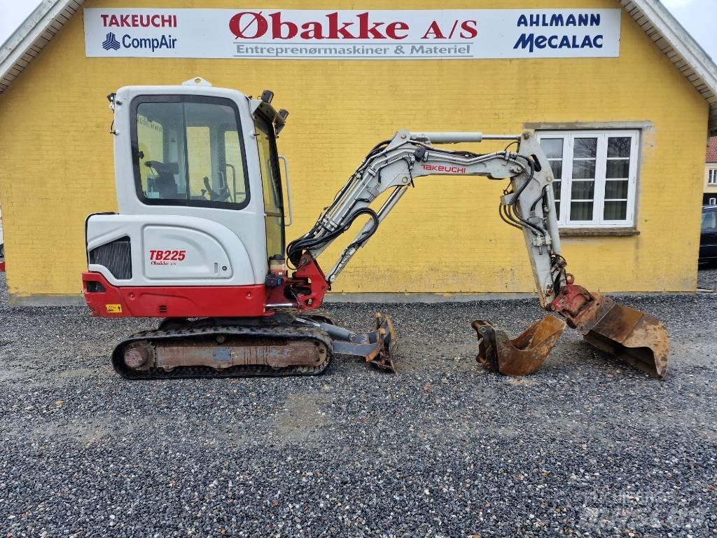 Takeuchi TB225 Minigravere <7t
