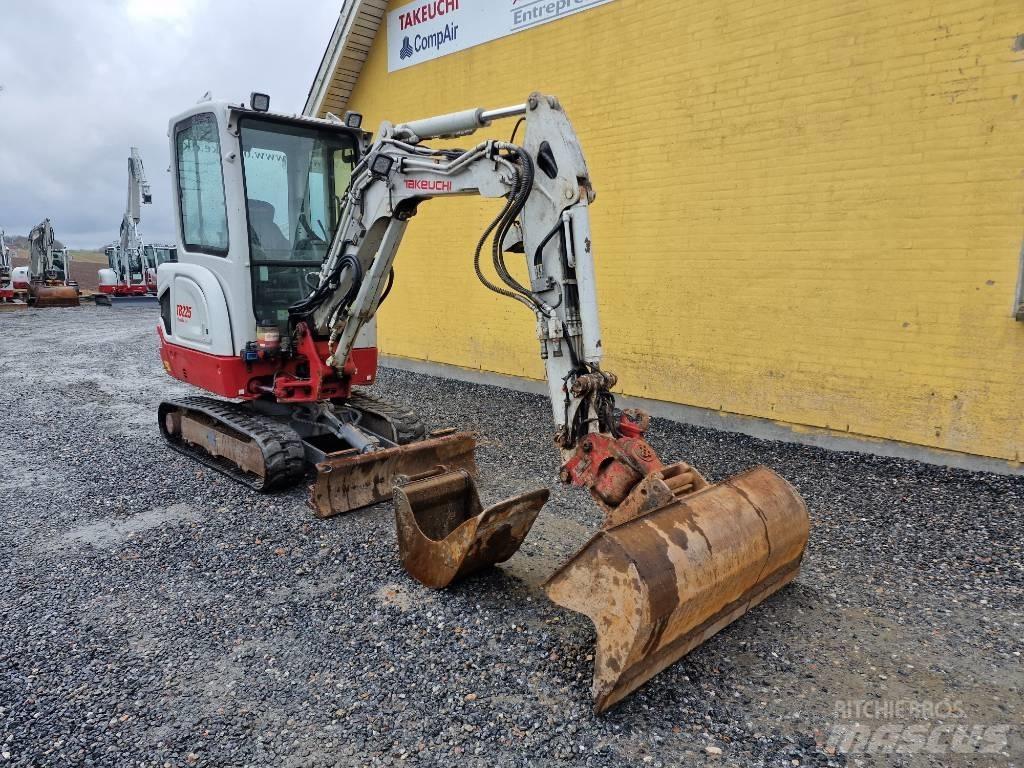 Takeuchi TB225 Minigravere <7t