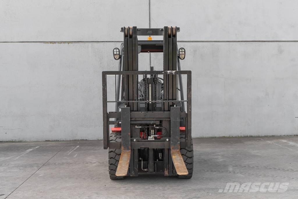 Manitou MI 30 D Diesel Trucker