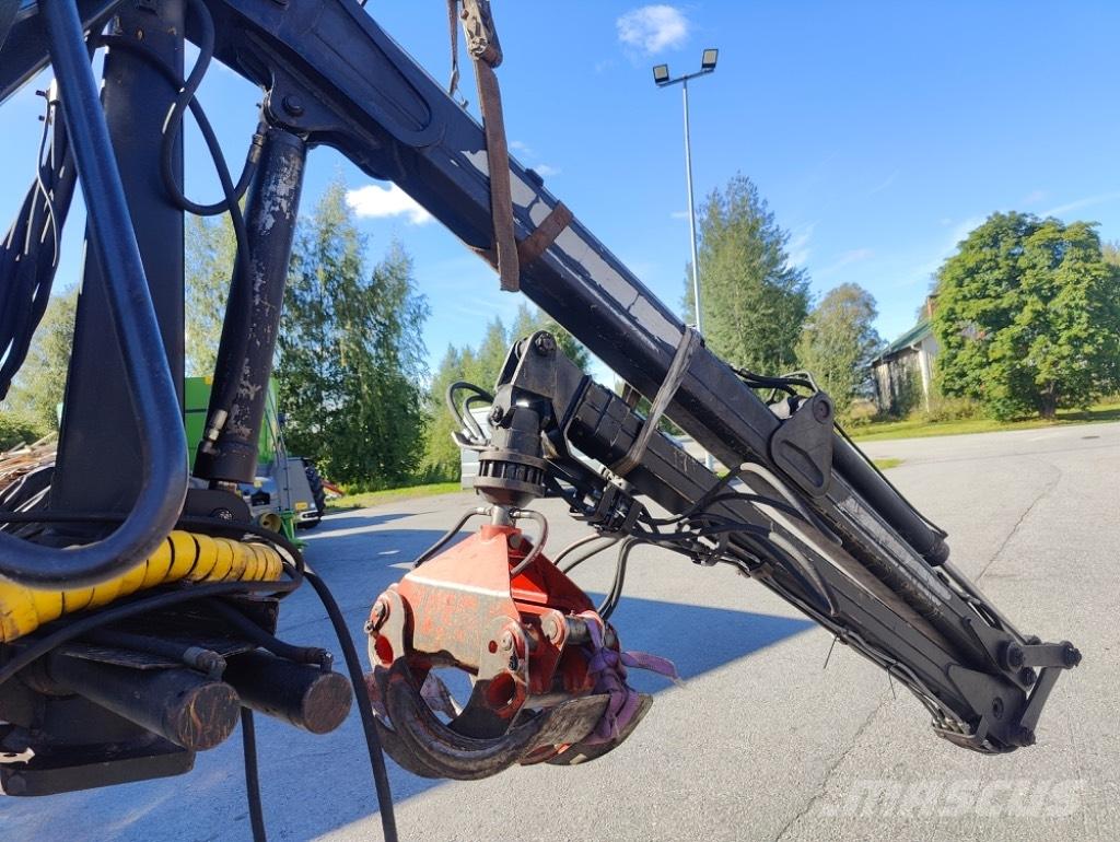 Farmi Forest 3861 Knuckleboom lastere
