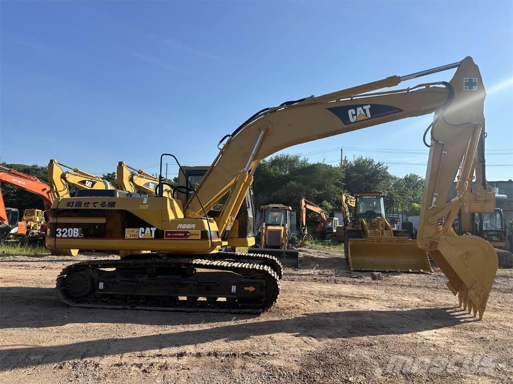 CAT 320 B Beltegraver