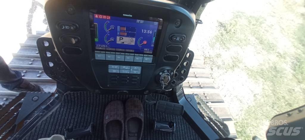Komatsu D51EX-24 Dozere Beltegående